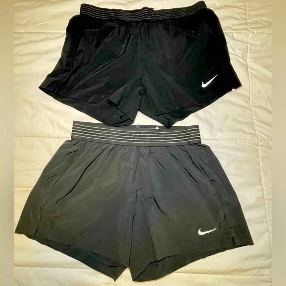 2 Nike Black and Gray Athletic Dri Fit Shorts Medium